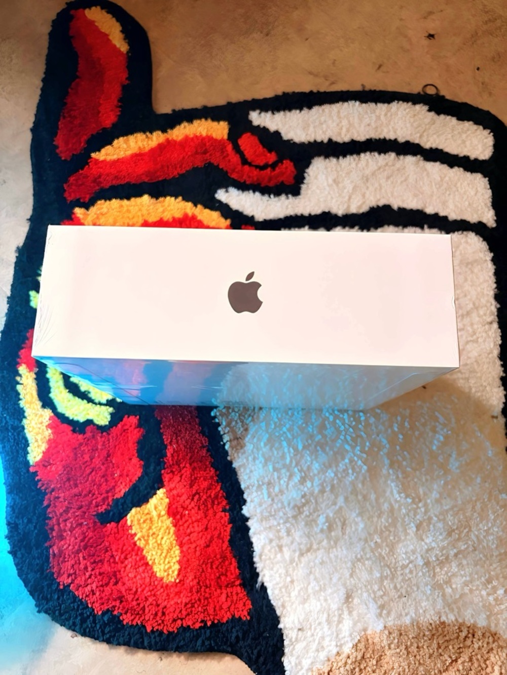 Apple AirPods Max Over-Ear Headphones - Midnight Black - Picture 3 of 6